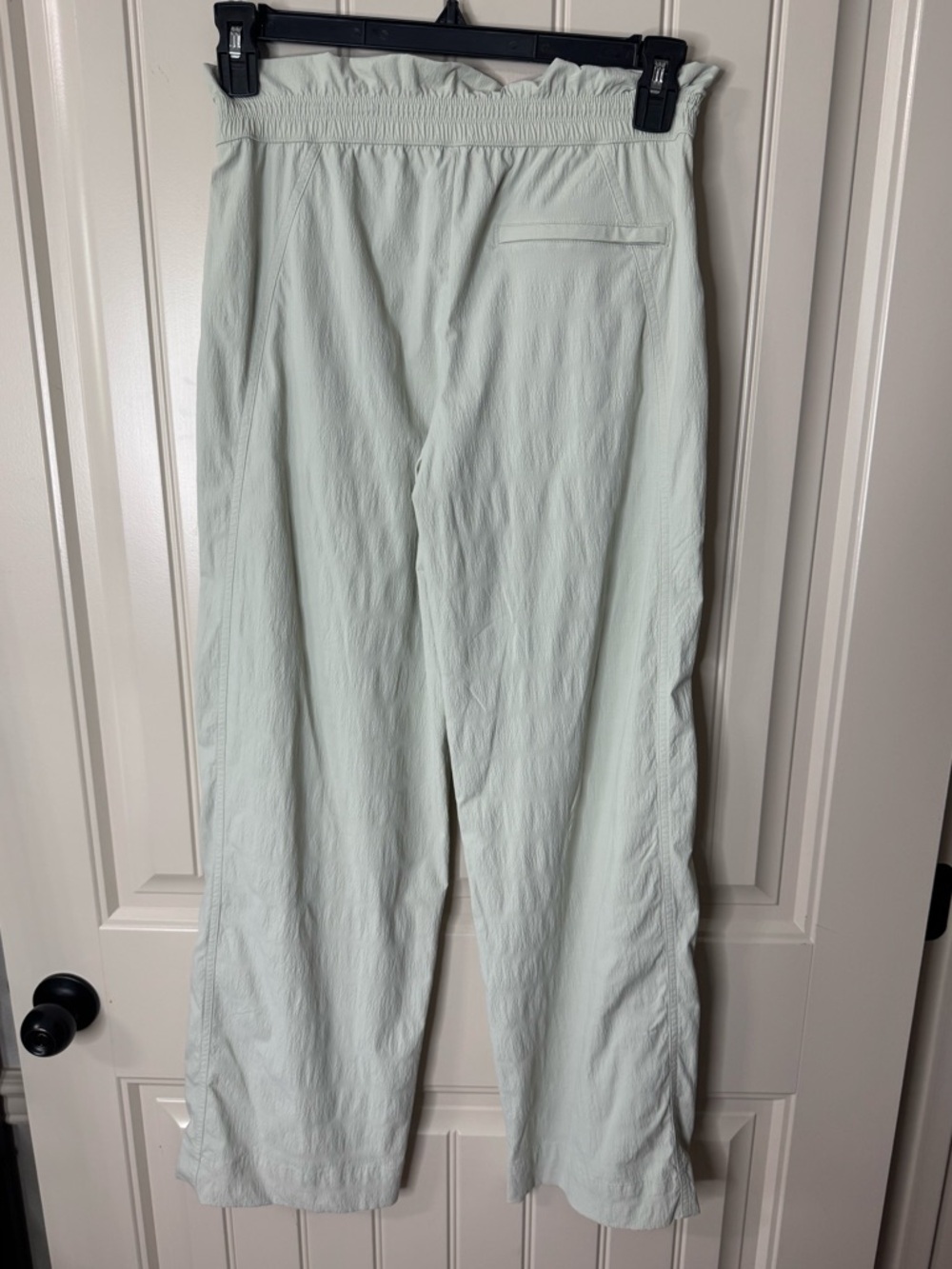 ATHLETA 💚 Trekkie High Rise Mint Green Parachute Pants (Women’s Size 4) - Picture 11 of 17